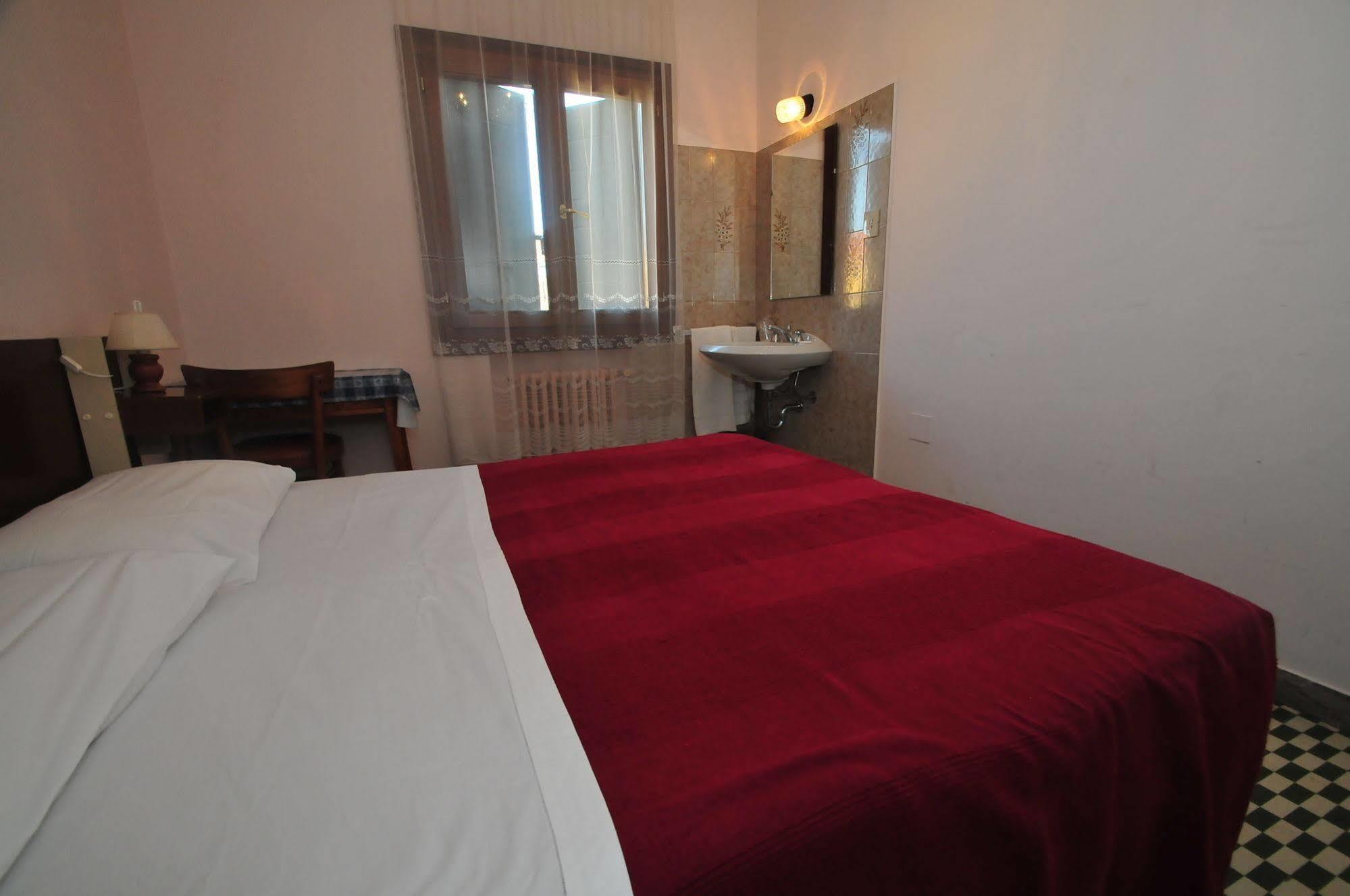 Locanda Sant'Anna Hotel Venice Exterior photo