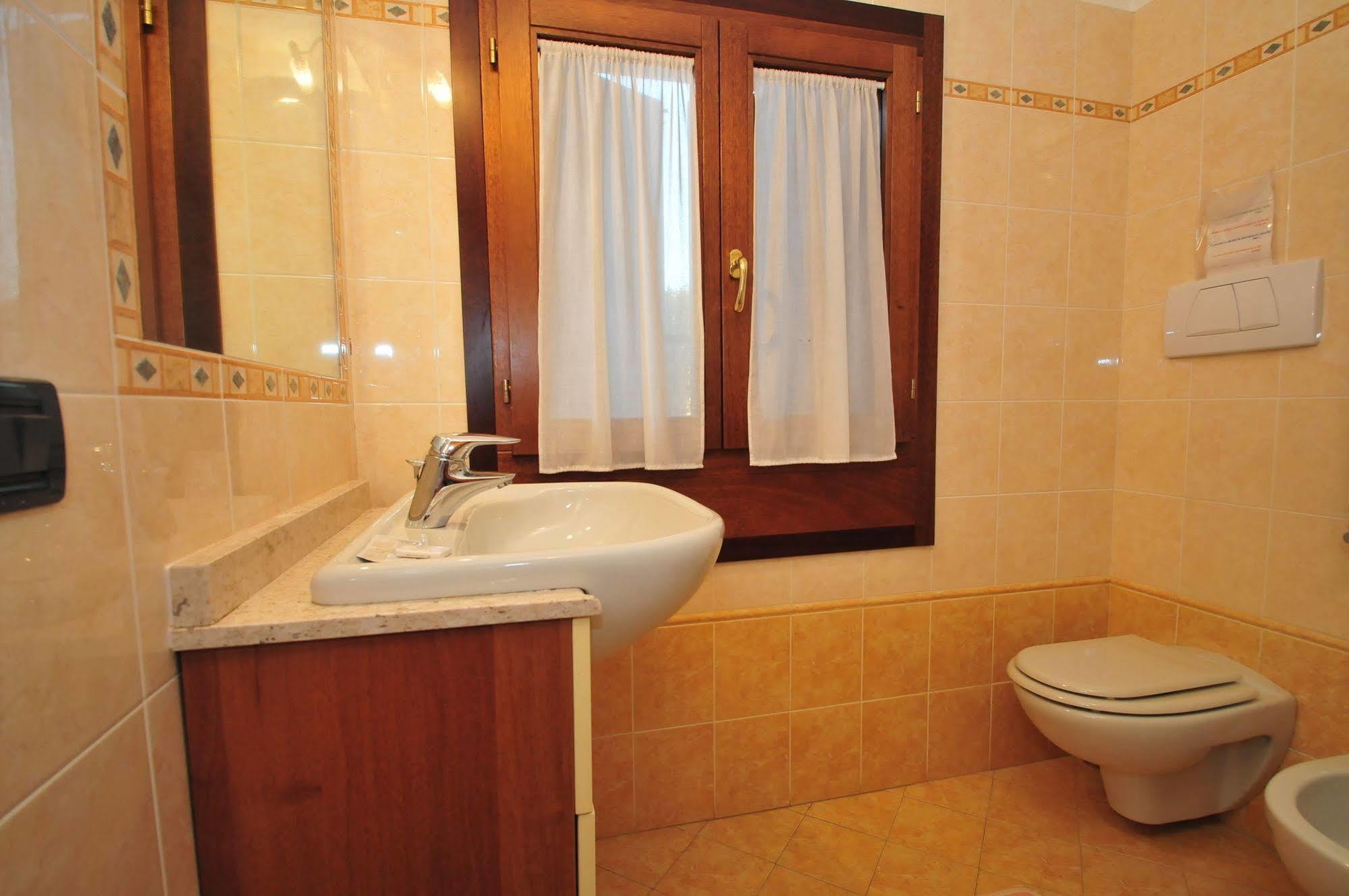 Locanda Sant'Anna Hotel Venice Exterior photo